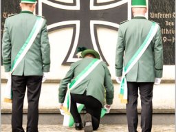 Schützenfest 2025 Samstag Ehrenmal