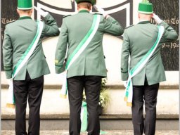 Schützenfest 2025 Samstag Ehrenmal