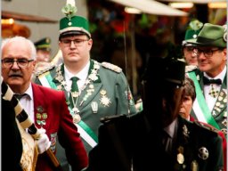 Schützenfest 2025 Samstag Ehrenmal